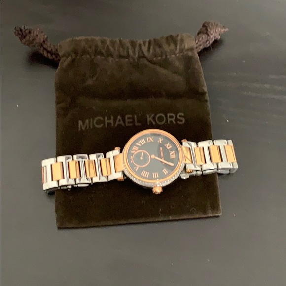 Michael Kors Accessories - Michael Kors ladies watch